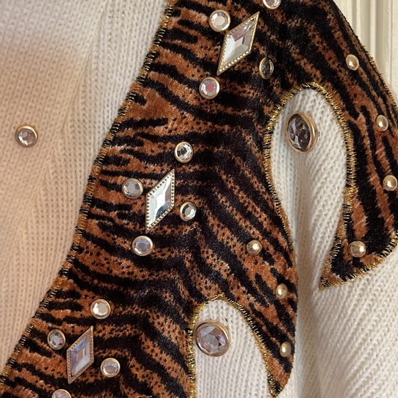 Vintage Epix. Size One. 100% acrylic. - Picture 4 of 8